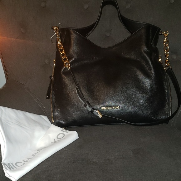 Michael Kors Devon Large Shoulder Tote - Picture 7 of 8